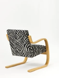 Artek Aalto Armchair 402, honungsbetsad - Zebra