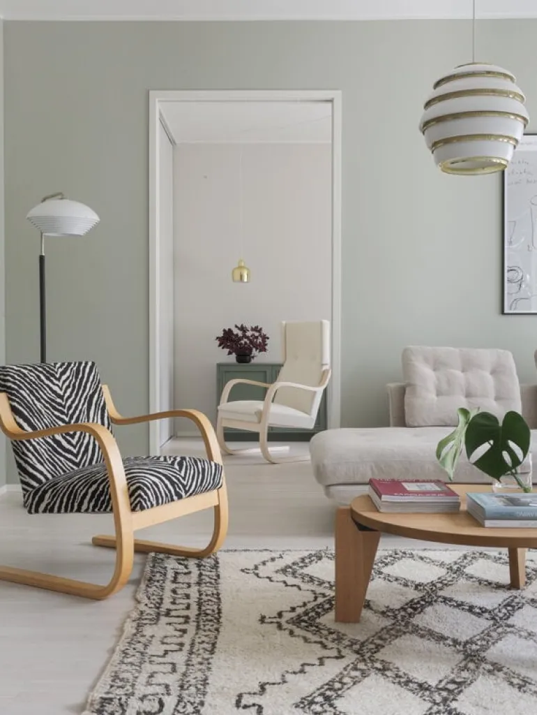 Artek Aalto Armchair 402, honungsbetsad - Zebra