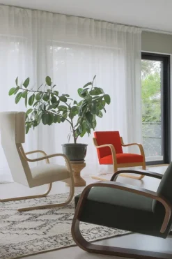 Artek Aalto Armchair 400 ”Tank”, valnöt - mörkgrön Vidar 972