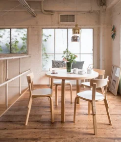 Artek Aalto bord 90A, björk - svart linoleum