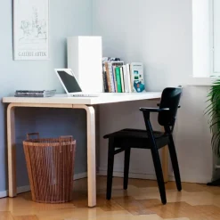 Artek Aalto bord 81B, björk