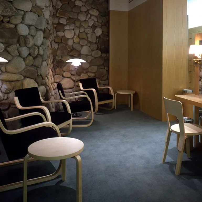 Artek Aalto fåtölj 402, björk - svart Hallingdal 190