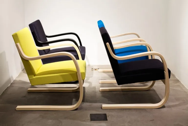 Artek Aalto fåtölj 402, björk - svart Hallingdal 190