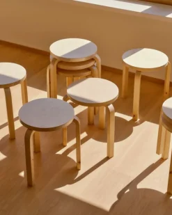 Artek Aalto, pall 60, vildbjörk