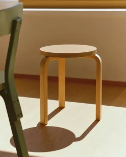 Artek Aalto, pall 60, vildbjörk