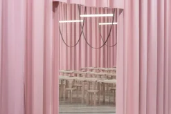 Artek Aalto pall E60, vildbjörk