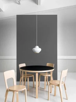 Artek Aalto pendellampa A333 "Turnip", vit - mässing