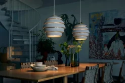 Artek Aalto pendellampa A331 ”Beehive”, vit - mässing