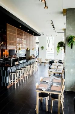 Artek Aalto stol 66, svart linoleum