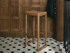 Artek Atelier barstol, 75 cm, svart