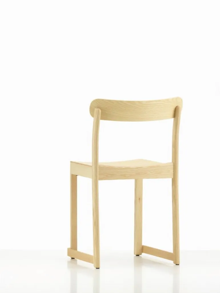 Artek Atelier stol, lackerad ask