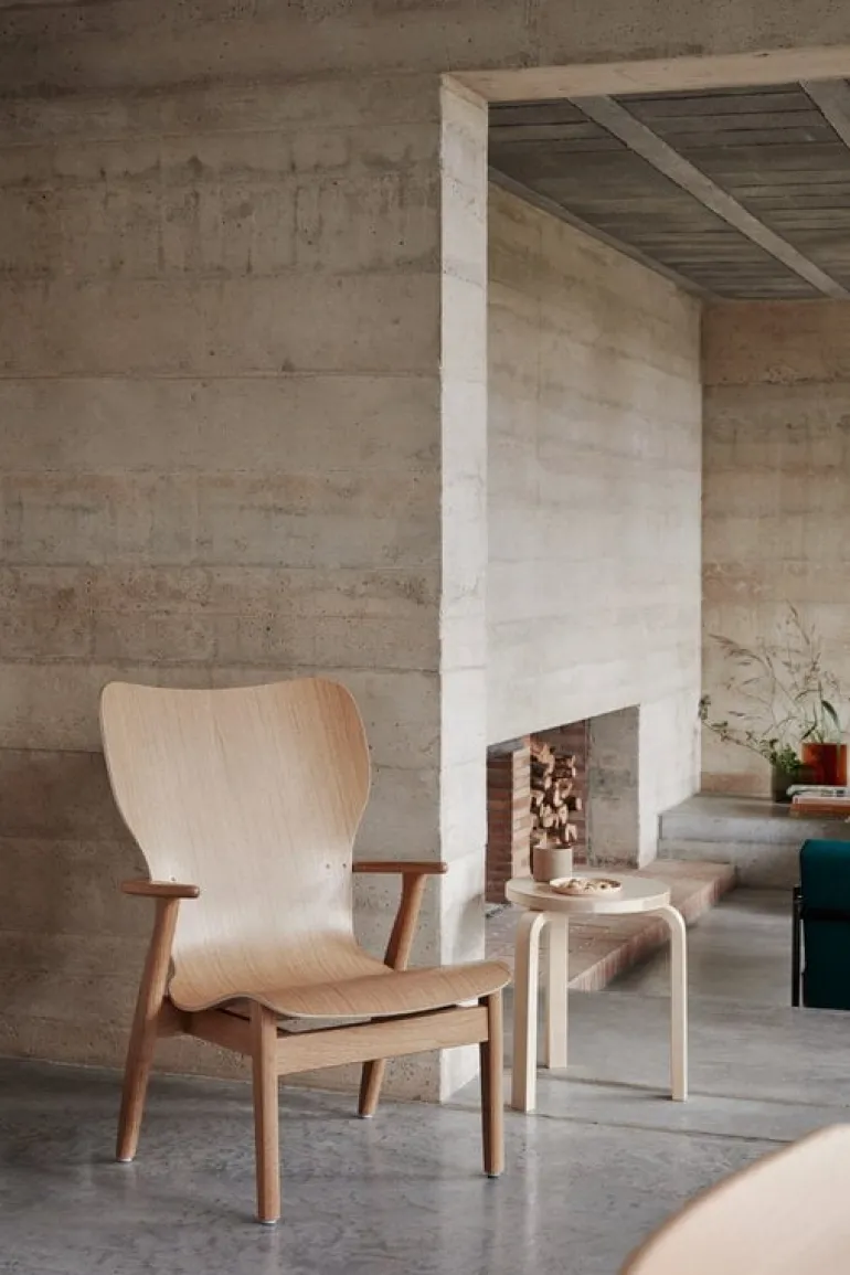 Artek Domus fåtölj, lackerad björk