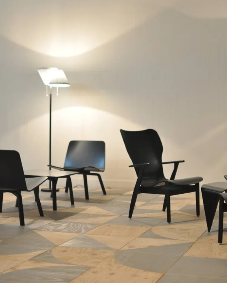 Artek Domus fåtölj, lackerad björk