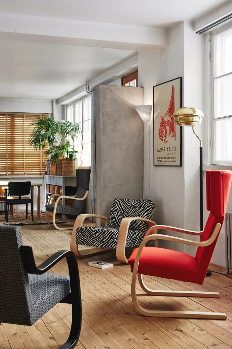 Artek Domus stol, svartbetsad