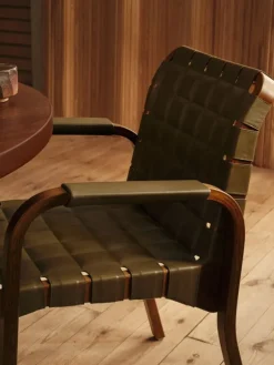 Artek Fåtölj 45 av Aalto, valnöt - olivgrönt kviltat läder