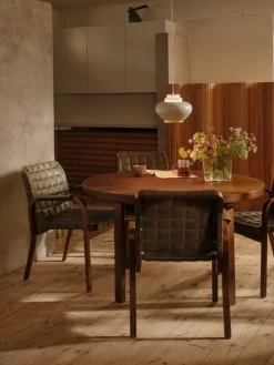 Artek Fåtölj 45 av Aalto, valnöt - olivgrönt kviltat läder