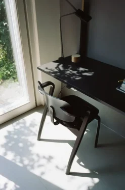 Artek Kaari väggkonsol REB 006, svart - ek