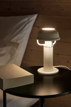 Artek Kori bordslampa, vit