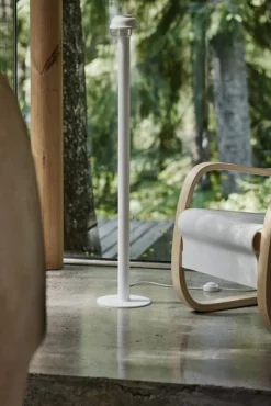 Artek Kori golvlampa, vit