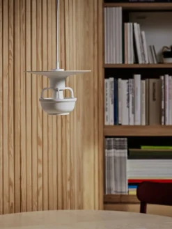 Artek Kori pendellampa med skivformad skärm, vit