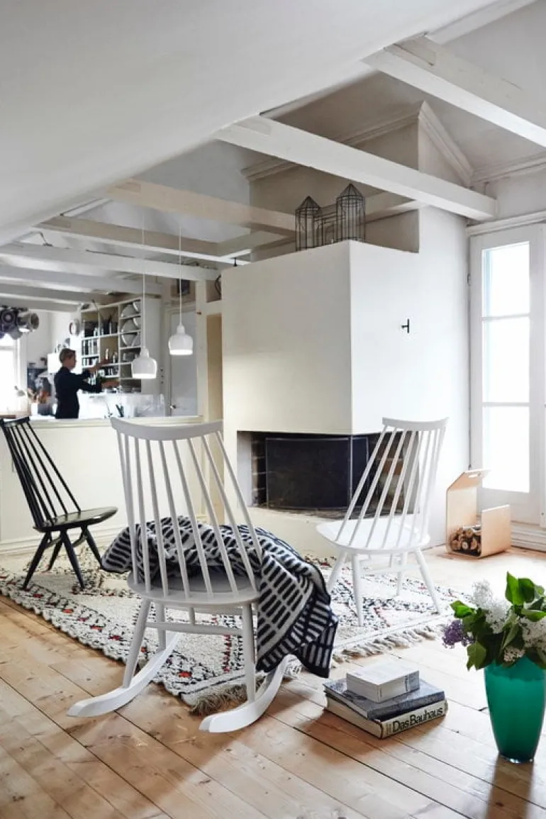 Artek Mademoiselle gungstol, svart