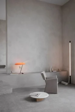 Astep Model 548 bordslampa, mörk polerad mässing - orange