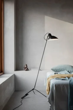 Astep VV Cinquanta golvlampa, svart