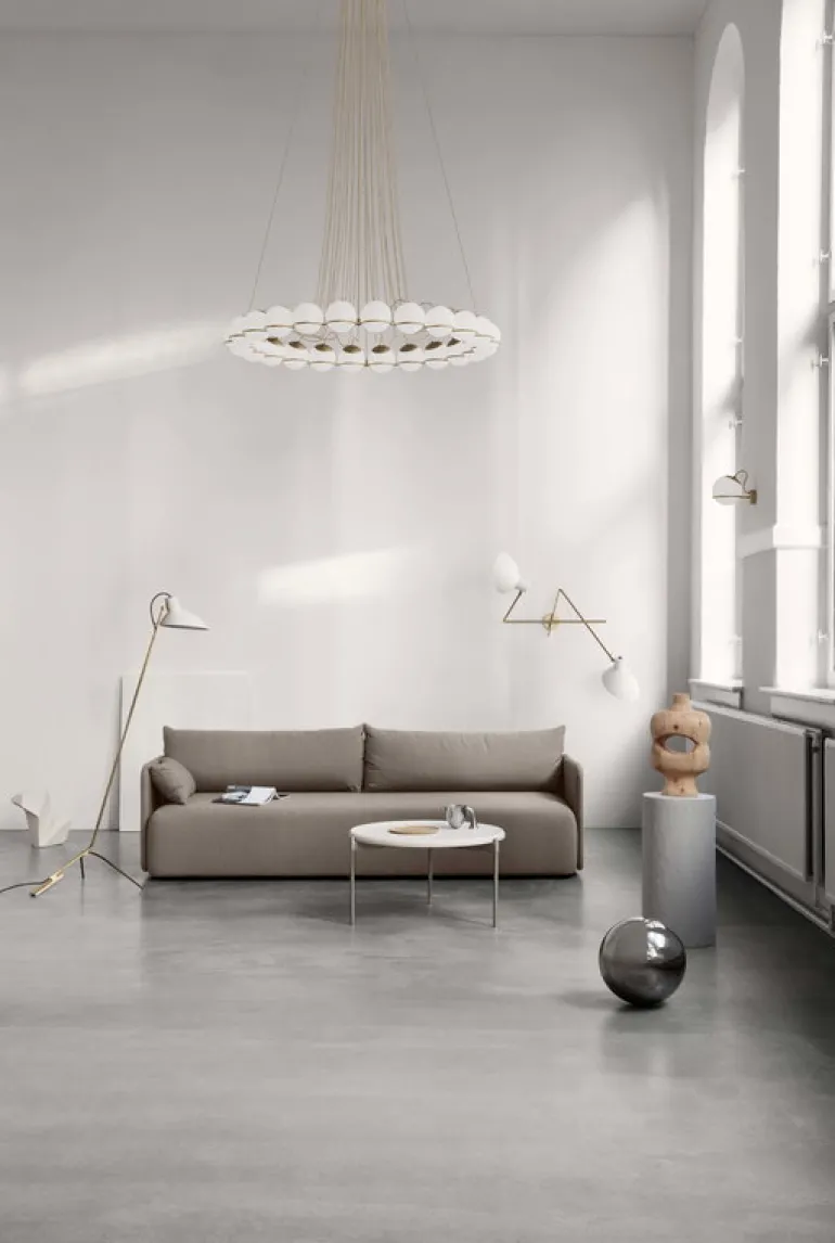 Astep VV Cinquanta golvlampa, mässing - vit