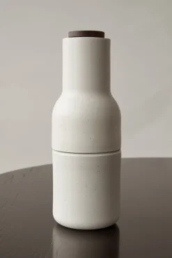 Audo Copenhagen Bottle Grinder, 2 delar, keramik, sand - valnöt