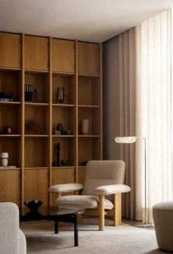 Audo Copenhagen Brasilia loungefåtölj, ek - Bouclé 02