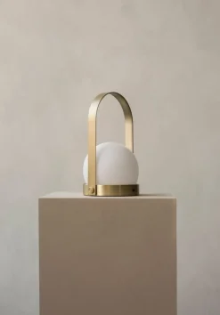 Audo Copenhagen Carrie LED-bordslampa, borstad mässing