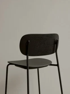 Audo Copenhagen Co barstol 65,5 cm, svart stål - svart ek