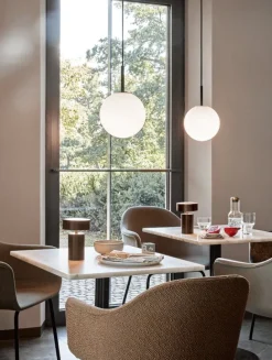 Audo Copenhagen Column Portable bordslampa, brons