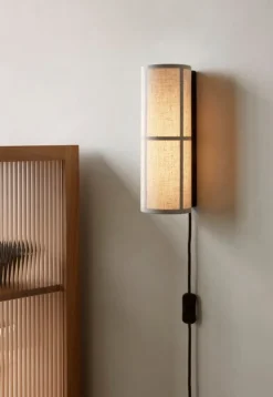 Audo Copenhagen Curiosity skåp, högt, ek - glas