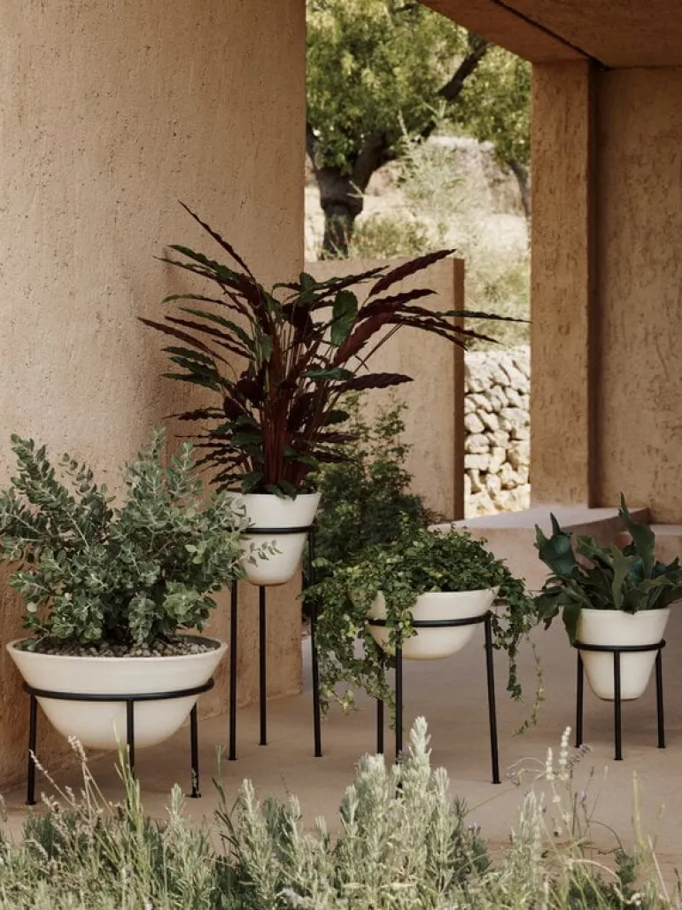 Audo Copenhagen Daiza blomkruka, 45 x 35 cm, elfenben