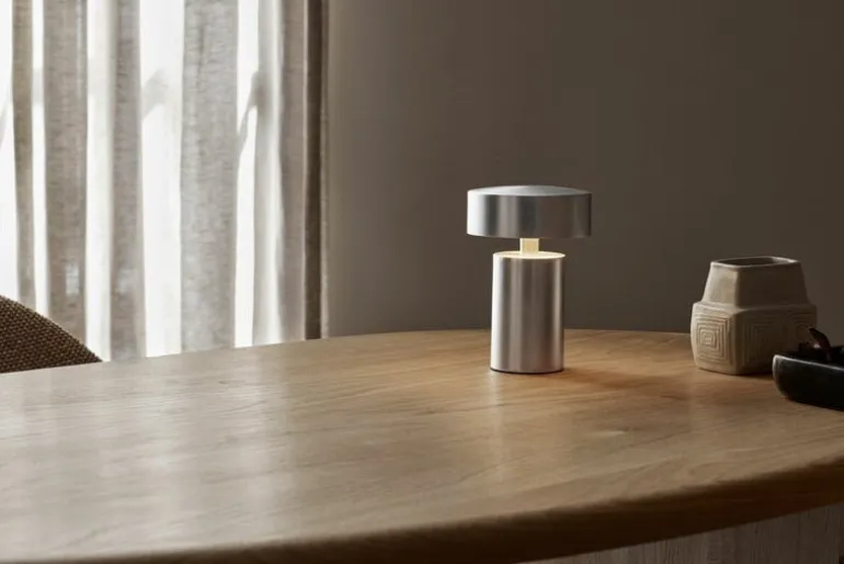 Audo Copenhagen Eclipse skrivbord, naturligt oljad ek