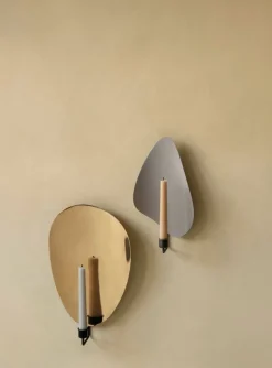 Audo Copenhagen Flambeau väggkandelaber, 34 cm, bronsfärgad mässing - grå