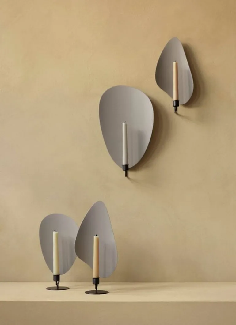 Audo Copenhagen Flambeau ljusstake, 30 cm, bronsfärgad mässing - grå