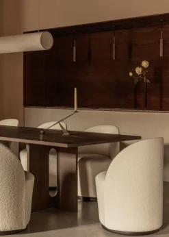 Audo Copenhagen Hashira Linear pendellampa, rå linne