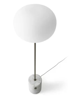 Audo Copenhagen JWDA golvlampa, vit marmor - bronserad mässing