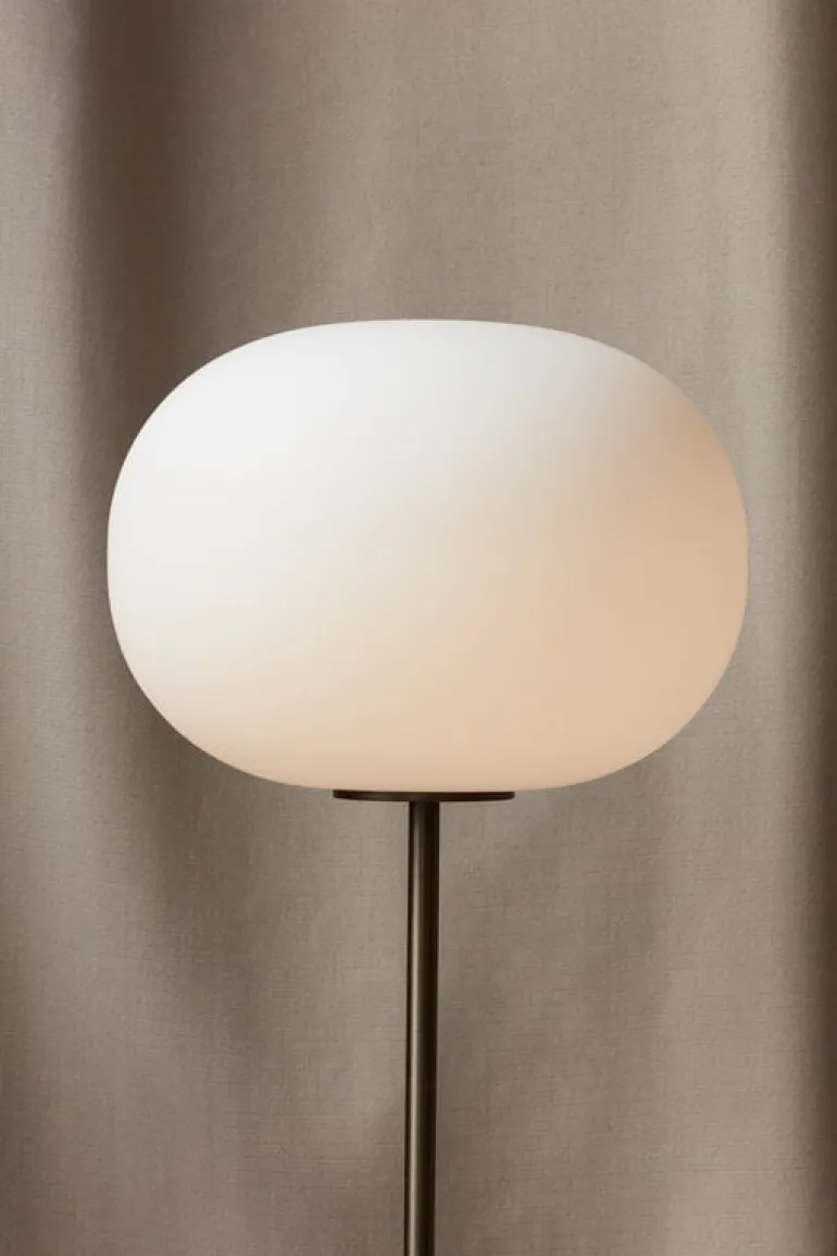 Audo Copenhagen JWDA golvlampa, vit marmor - bronserad mässing