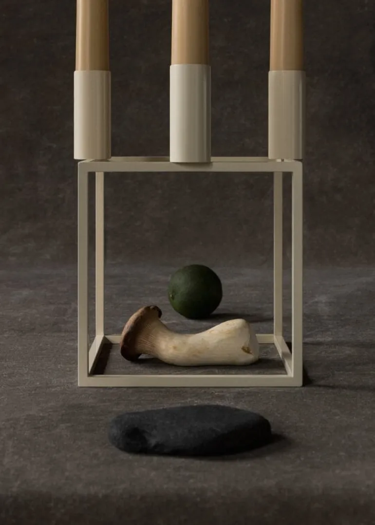 Audo Copenhagen Kubus 4 ljushållare, elfenben