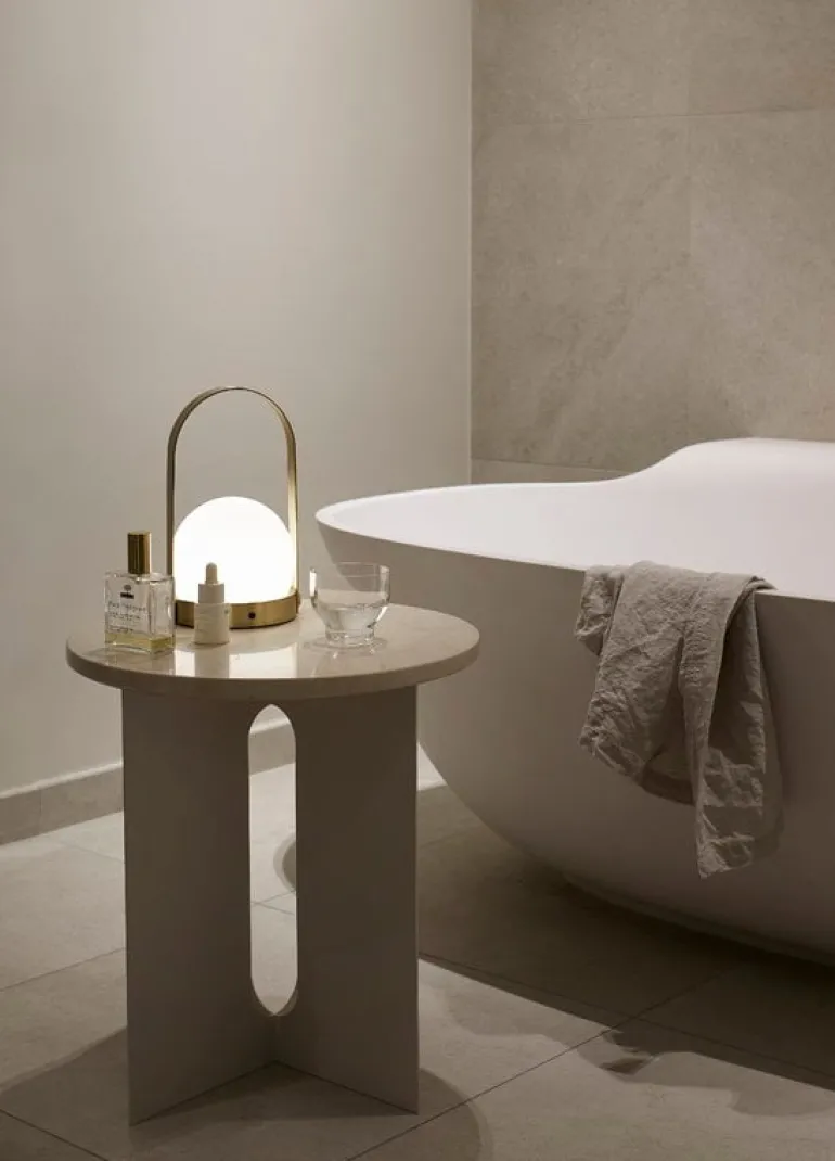 Audo Copenhagen Marmorskiva till Androgyne-bordet, vit