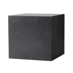 Audo Copenhagen Plinth bord, kub, svart Marquina-marmor
