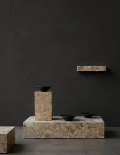Audo Copenhagen Plinth bord, kub, Kunis Breccia marmor