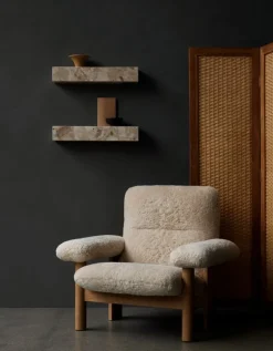 Audo Copenhagen Plinth hylla, Kunis Breccia marmor