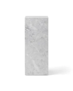 Audo Copenhagen Plinth Pedestal sockel, vit Carrara-marmor