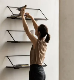 Audo Copenhagen Rail hylla, mörkbehandlad ek - svart