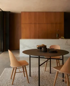 Audo Copenhagen Snaregade runt bord, 120 cm, mörkbetsad ek