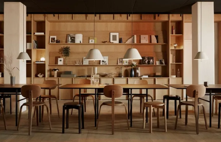 Audo Copenhagen Snaregade bord, 200 x 90 cm, mörkbetsad ek